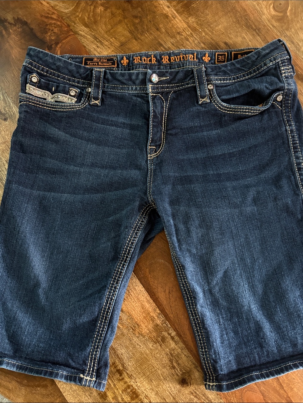 Rock Revival women’s Dark Blue Denim Relaxed Shorts size 36